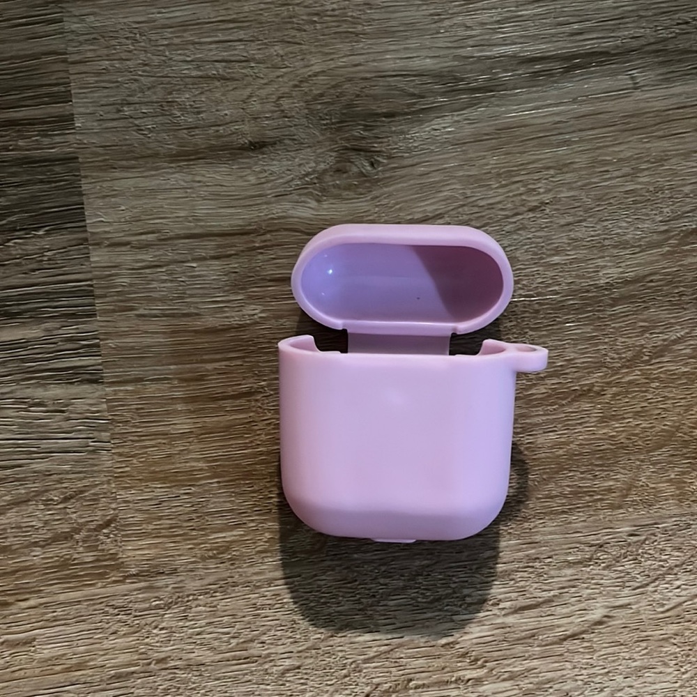 Light purple airpod 1 case rubber